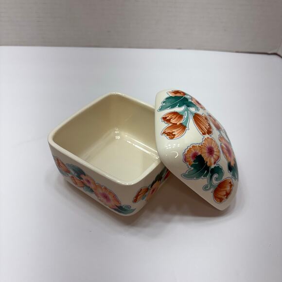 Vintage Floral Ceramic TrinketBox Made in Post War Japan 60s–70s MCM collectible - Picture 6 of 8